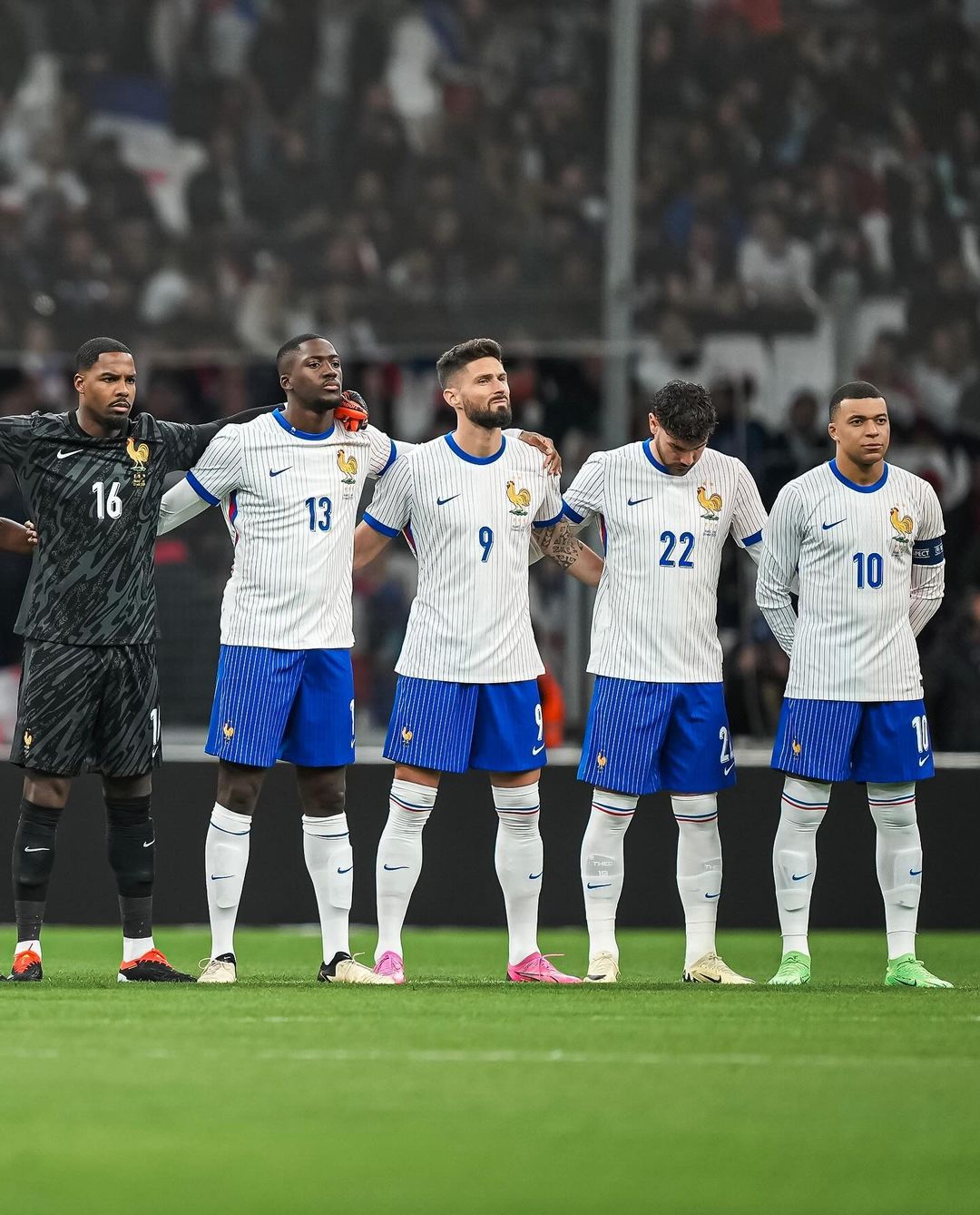 友谊热身赛,法国,智利,姆巴佩,吉鲁,破门,马文穆阿尼, La Roja, Équipe de France de football