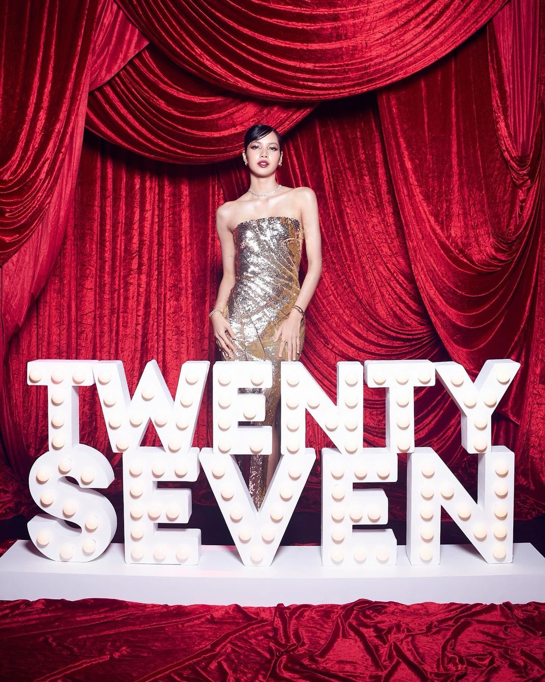 BLACKPINK, LISA生日庆生,精品包品牌,诽闻,LVMH,疯马秀, Le Gala des Pièce Jaune, 蕾哈娜