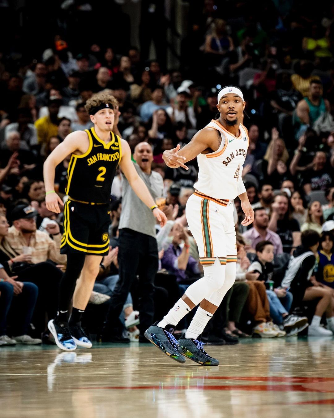 NBA库里,戴维斯,汤普森,勇士队,马刺,圣安东尼奥马刺队