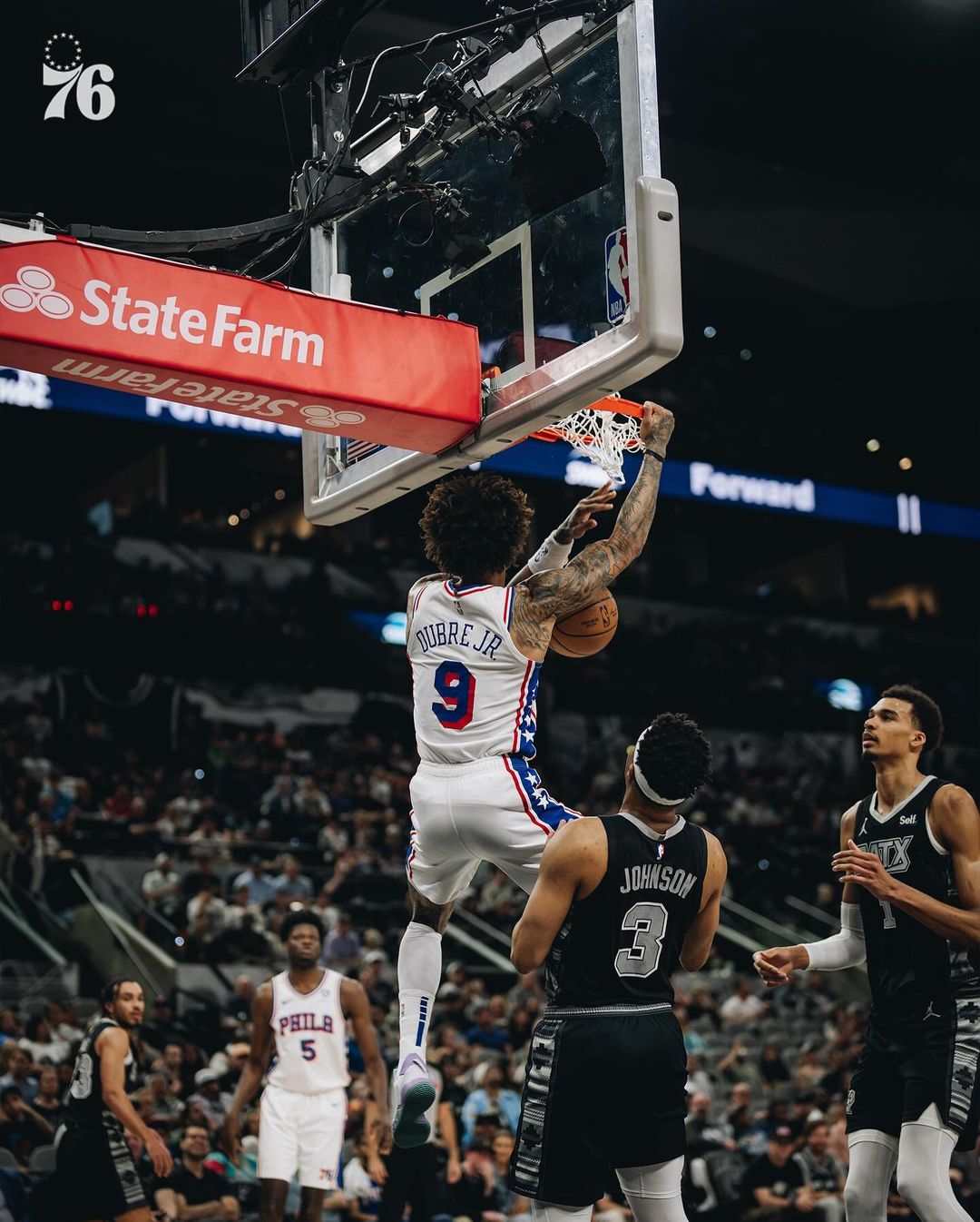 文班亚马,创历史第1,创纪录, NBA常规赛,76人,马刺,恩比德, 马克西