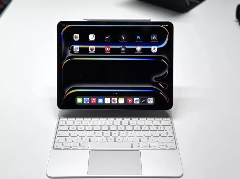 苹果发表会,Apple,春季发表会, 新品实机 ,iPad Pro,薄得太惊人, Apple Pencil Pro, iPad Air