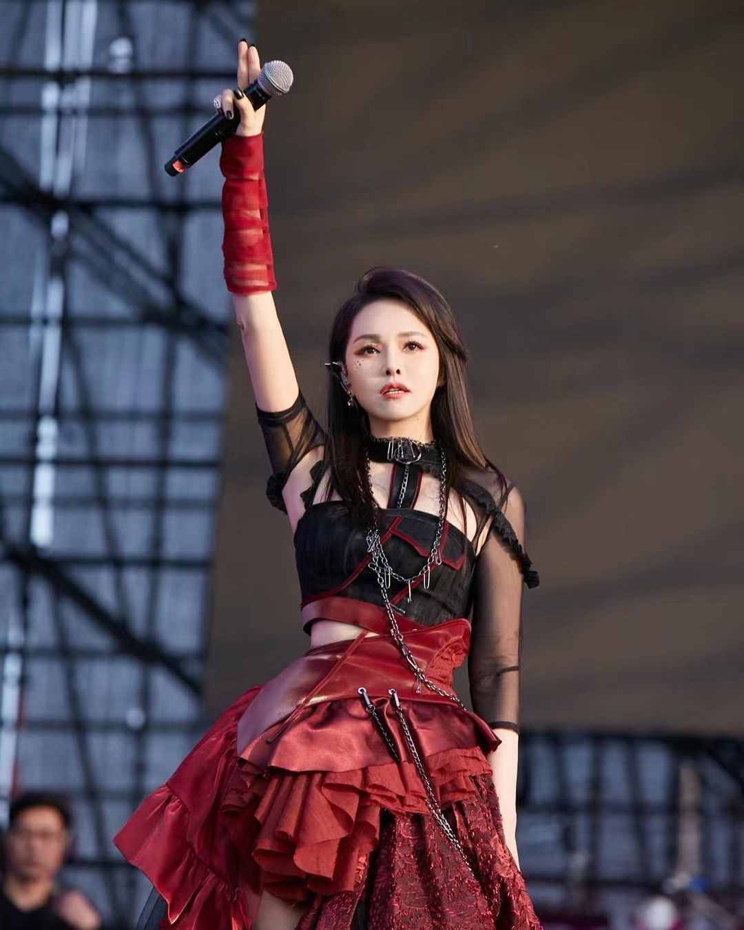 伊能静,美魔女,56岁庆生趴,辣穿浪漫公主装, 秦昊