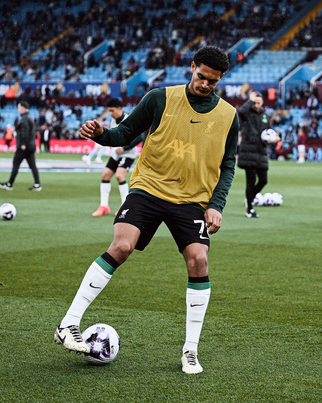 利物浦,维拉,利物浦, 英格兰足球, 顶级联赛, 加克波推