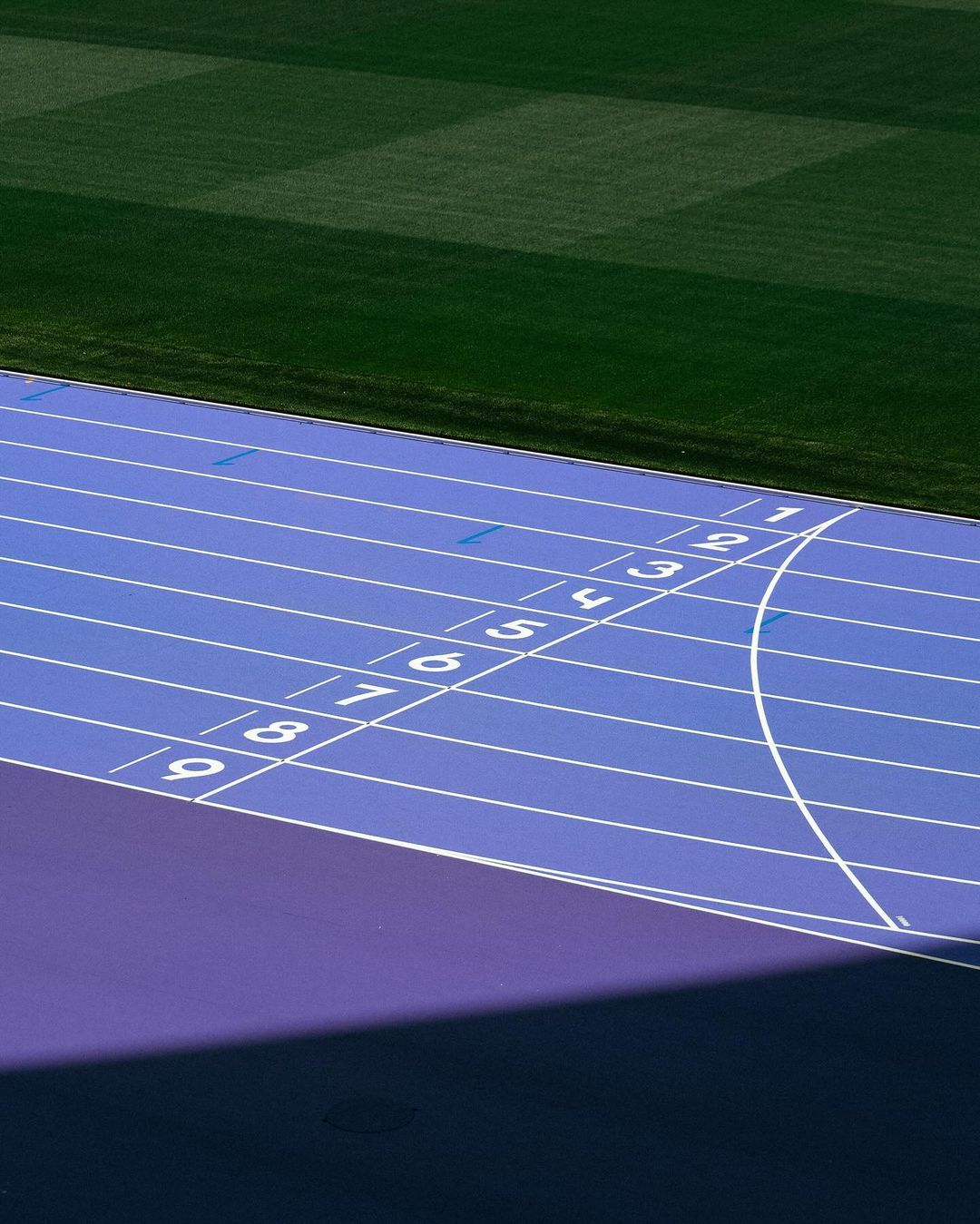 2024巴黎奥运,跑道,浪漫,梦幻,熏衣草紫色, 聚氨酯, 橡胶跑道, 法兰西体育场 , Stade de France