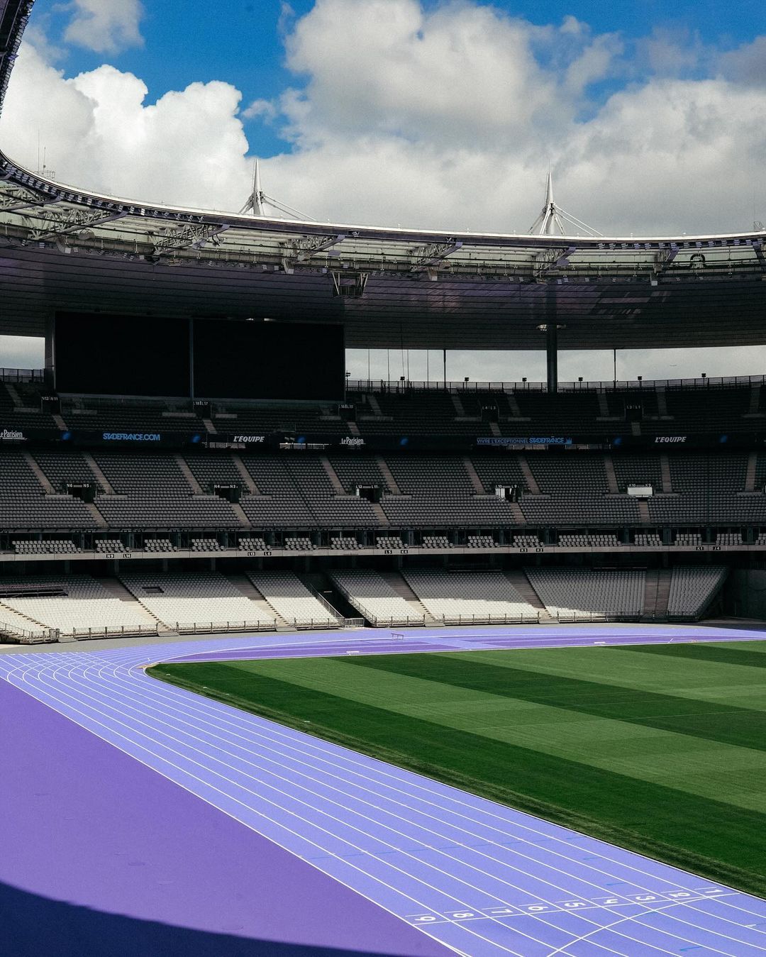 2024巴黎奥运,跑道,浪漫,梦幻,熏衣草紫色, 聚氨酯, 橡胶跑道, 法兰西体育场 , Stade de France