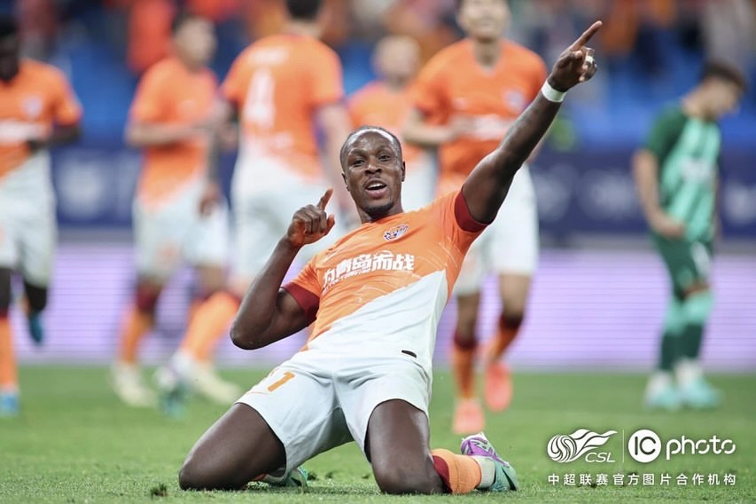 亚冠目标, 中超第16轮, 青岛海牛队, 成都蓉城队