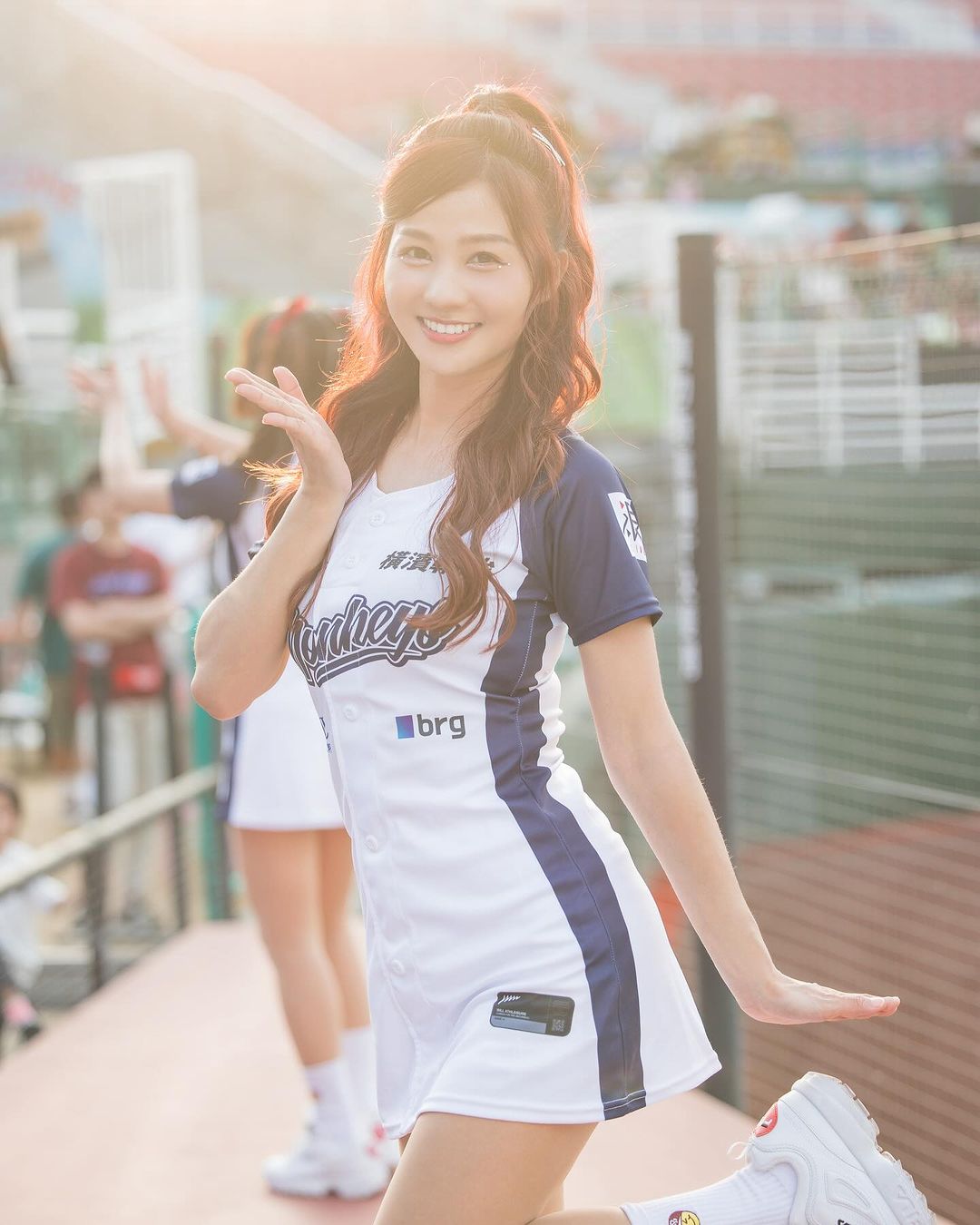 职棒,乐天精灵,紫庭,新一代,拉拉队女神,紧身薄T, Rakuten Girls, 乐天女孩