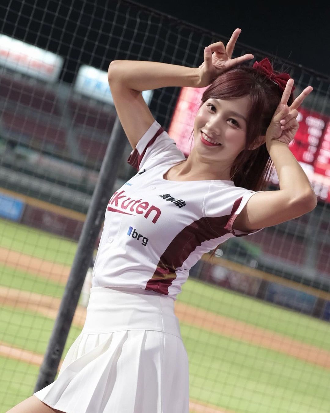 职棒,乐天精灵,紫庭,新一代,拉拉队女神,紧身薄T, Rakuten Girls, 乐天女孩