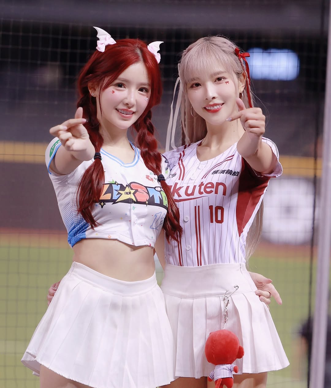 李莹珠,啦啦队女神,梦幻同框,画面好香, 谢艾娜, 乐天桃猿, 应援团长