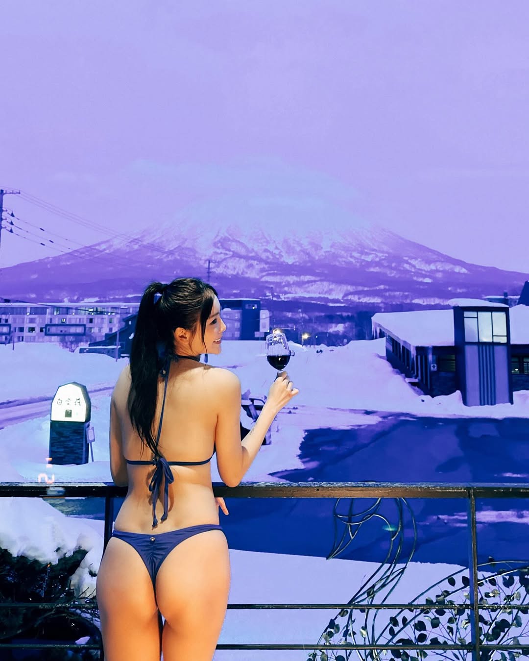 乐天拉拉队,菲菲,李恩菲,火辣解放,比基尼,泳池热舞,水蛇腰, 日本AV女优