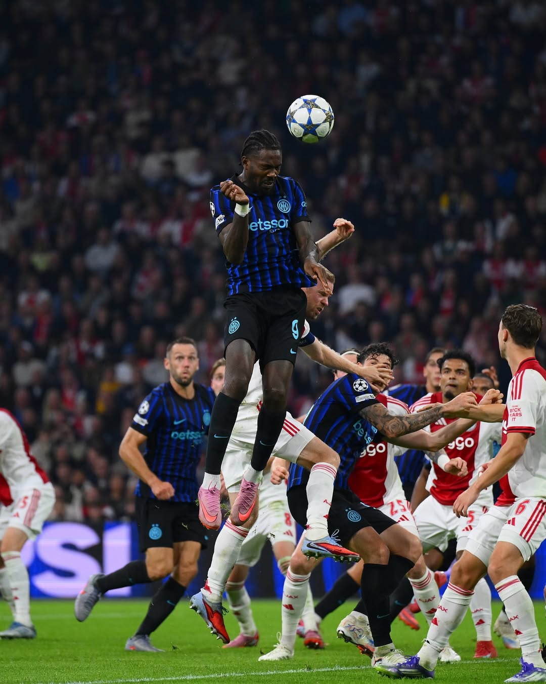 欧冠,阿贾克斯,国际米兰, 意甲