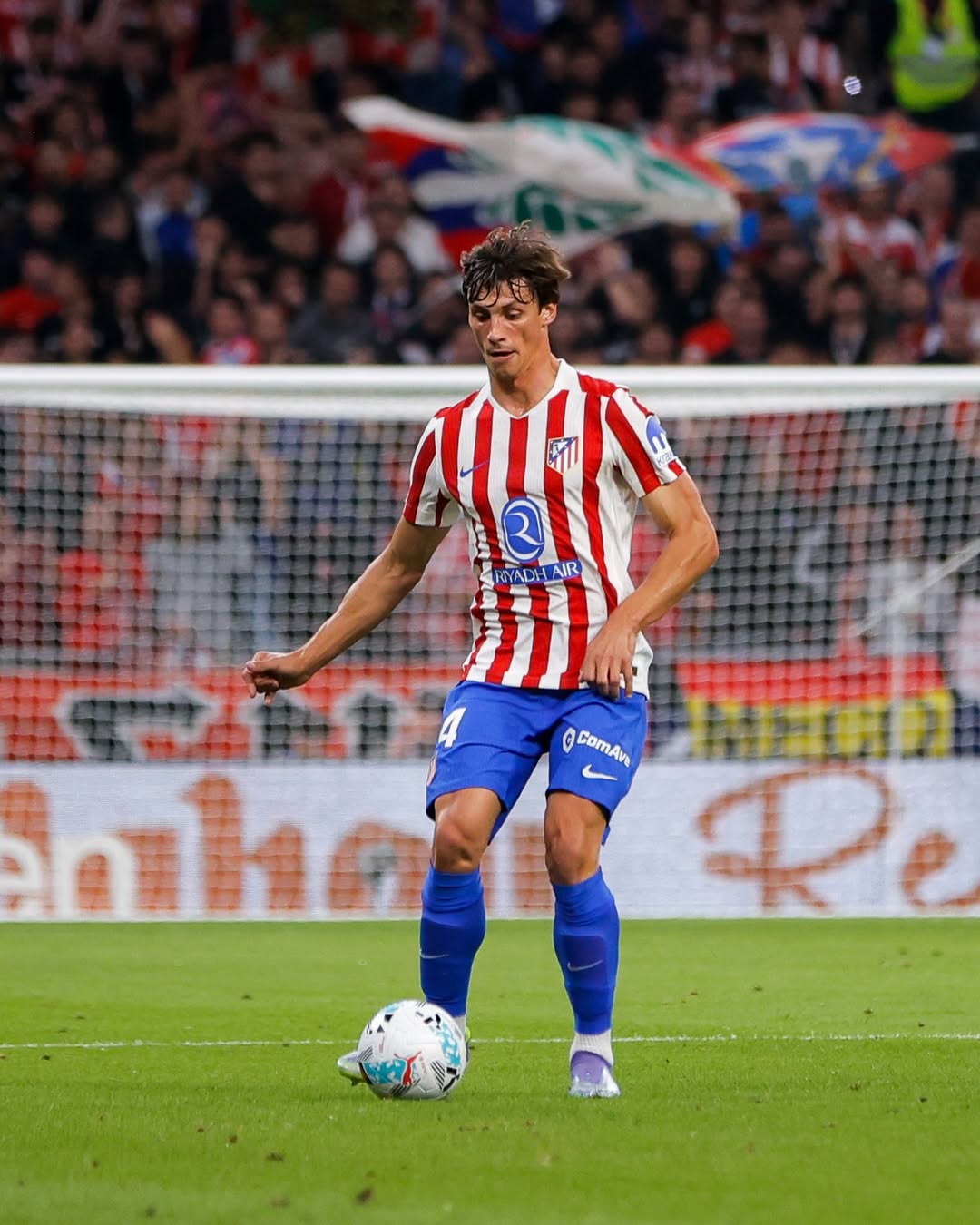 西甲赛场, 马德里, 巴列卡诺, 阿尔瓦雷斯, 戴帽绝杀