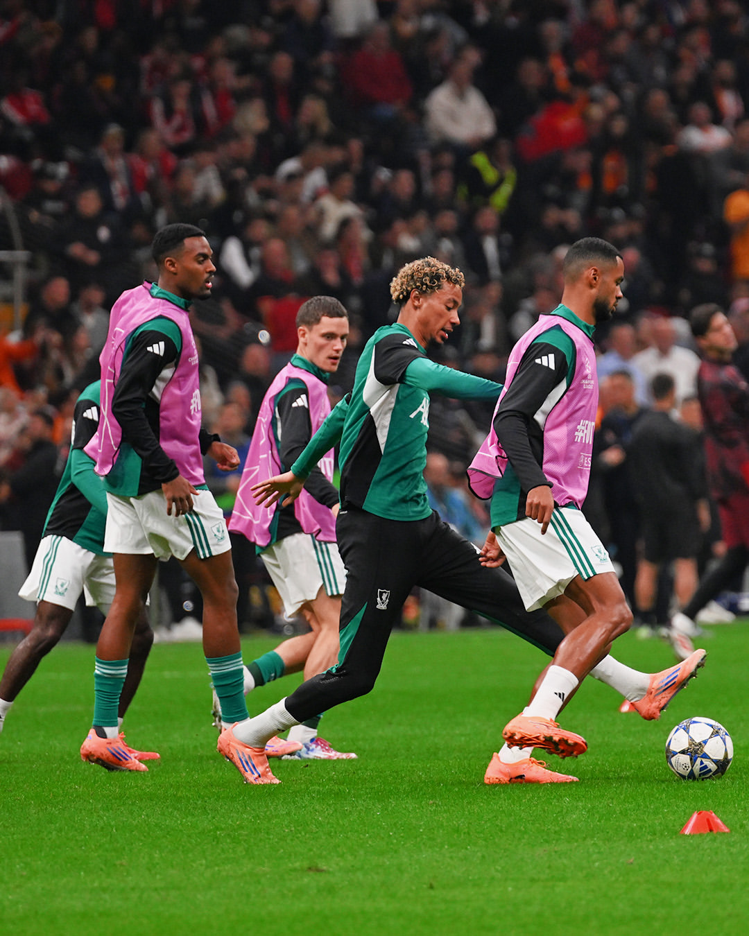 Liverpool Football Club,欧冠,利物浦,加拉塔萨雷, 爆出冷门, 奥斯梅恩