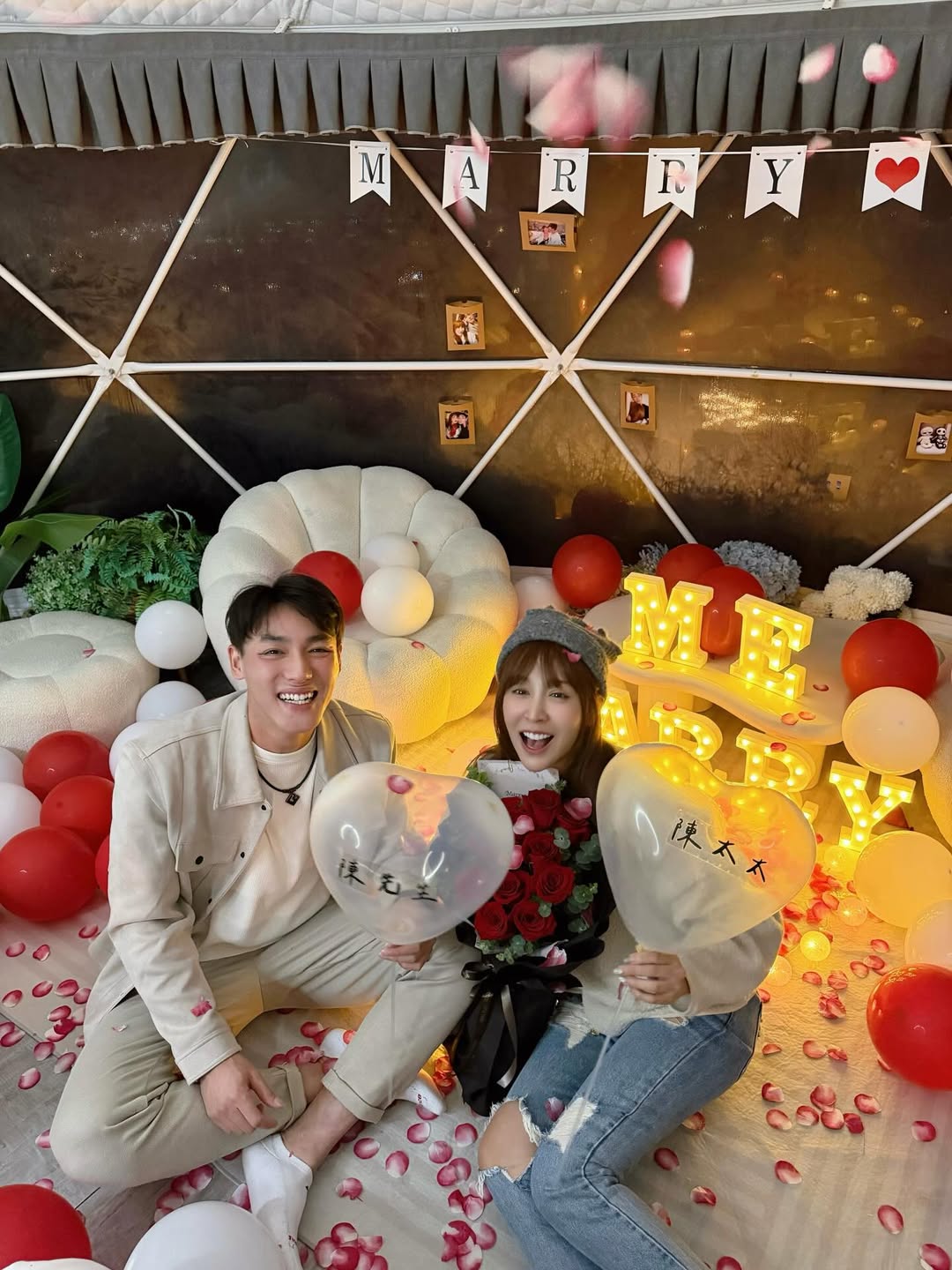 乐天桃猿外野手,陈晨威,求婚成功,啾啾,甜蜜告白,拉拉队