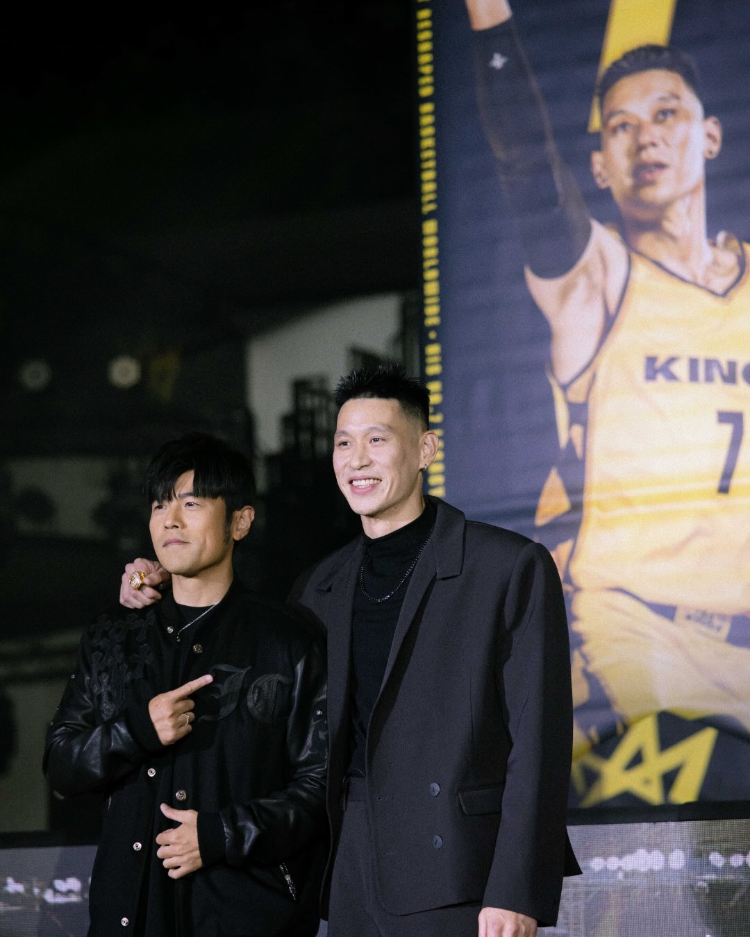 林书豪,正式退役,篮球生涯,NBA,林疯狂,猛龙,NBA总冠军,CBA,北京男篮,广州男篮, 新北国王