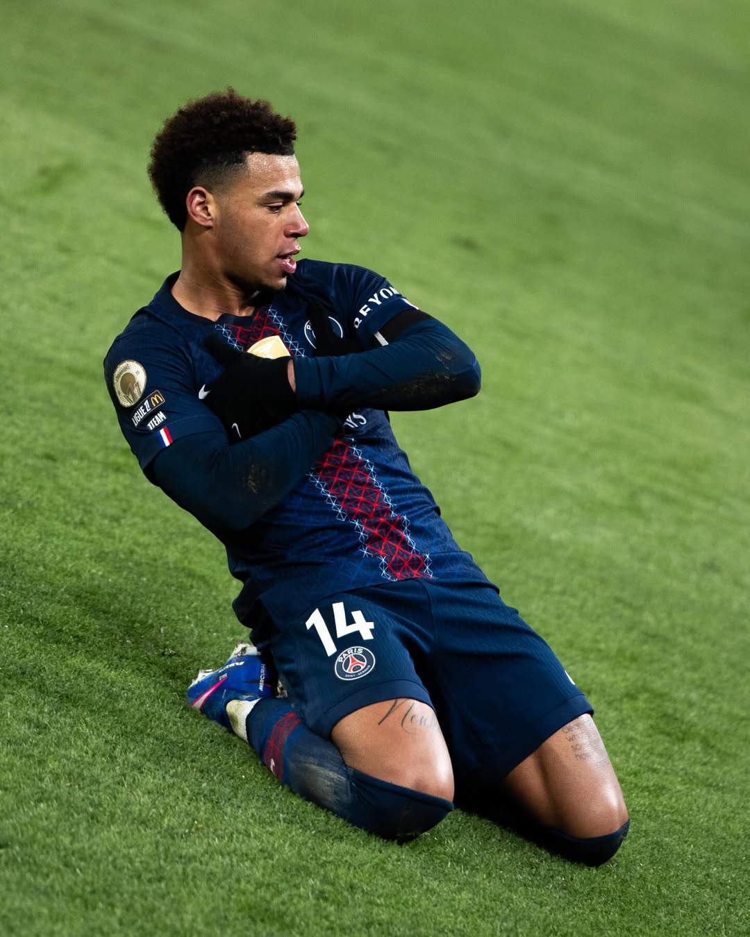 Paris Saint-Germain Football Club,登贝莱,破门,杜埃,建功,巴黎圣日耳曼,巴黎FC