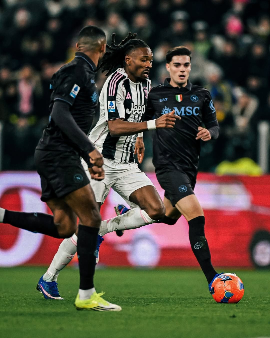 意甲第22轮,尤文,安联竞技场,那不勒斯,斯帕莱蒂, Juventus Football Club S.p.A