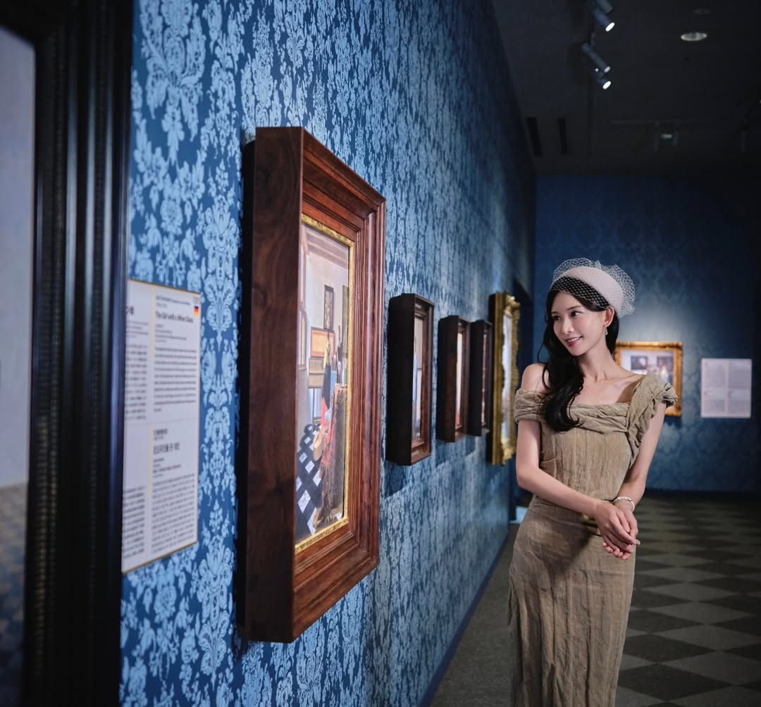 名模,林志玲,优雅现身,美术馆, 艺术品