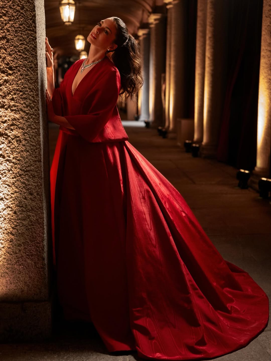 演员,金智媛,意大利米兰,珠宝活动,Bvlgari,宝格丽,C位大战,安海瑟薇,刘亦菲