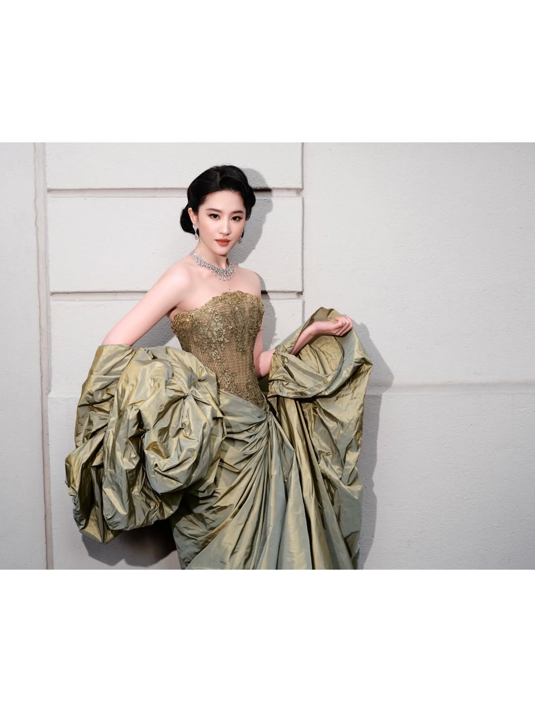 宝格丽,ECLETTICA,刘亦菲,安妮·海瑟薇,杰克·吉伦哈尔