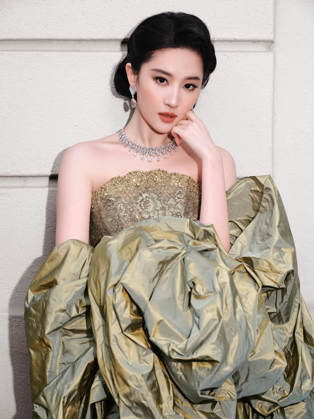 宝格丽,ECLETTICA,刘亦菲,安妮·海瑟薇,杰克·吉伦哈尔