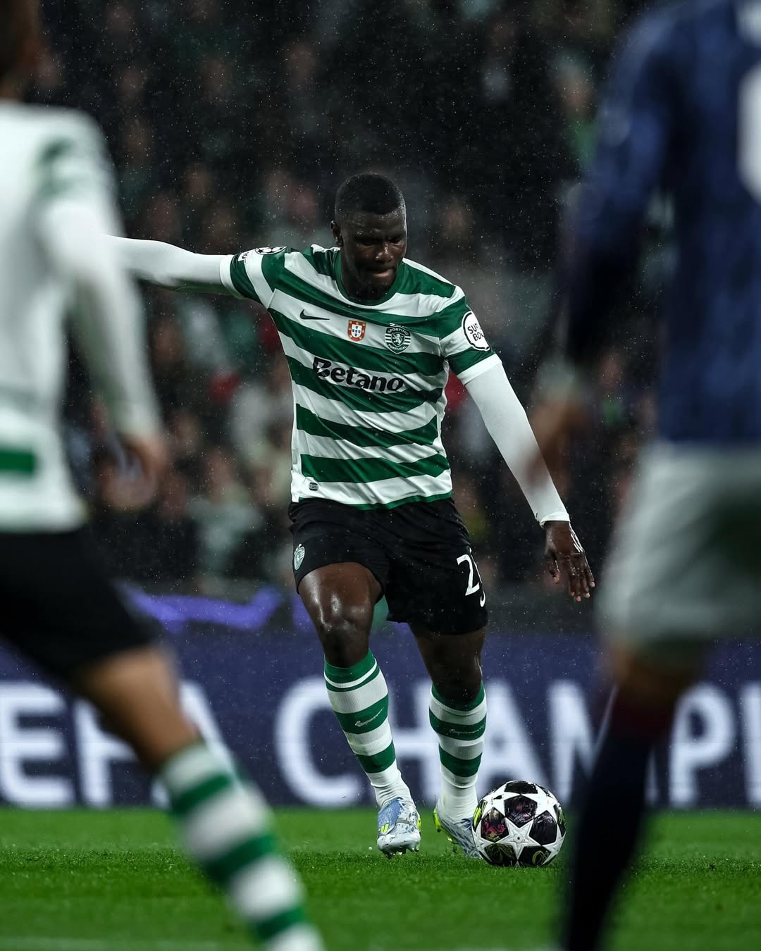 欧冠,阿森纳,葡体,哈弗茨,替补,马丁内利,助攻,补时绝杀,客场胜利,首回合,替补建功