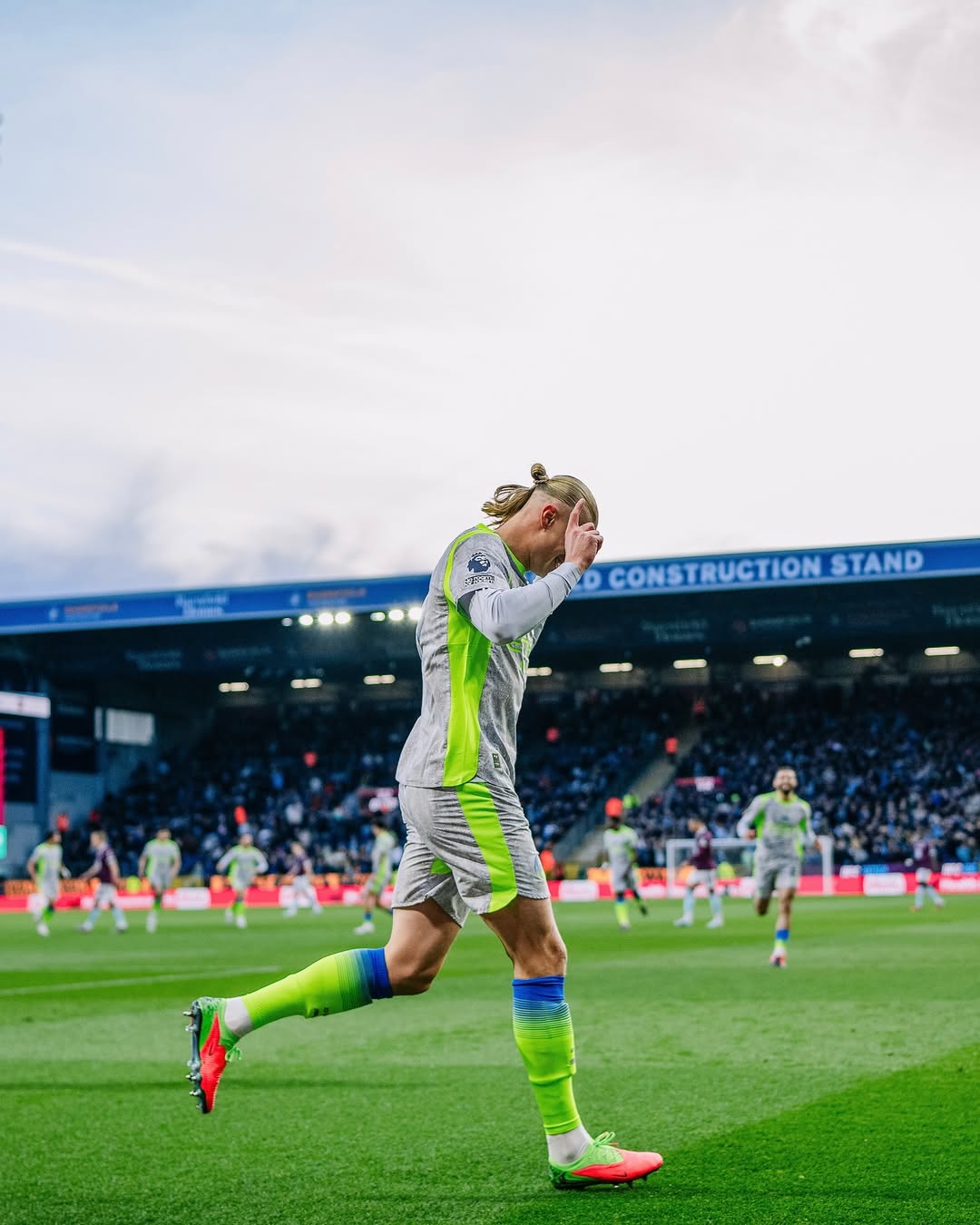 Manchester City Football Club, 哈兰德,伯尔尼利,英超, 曼城, 伯尔尼利