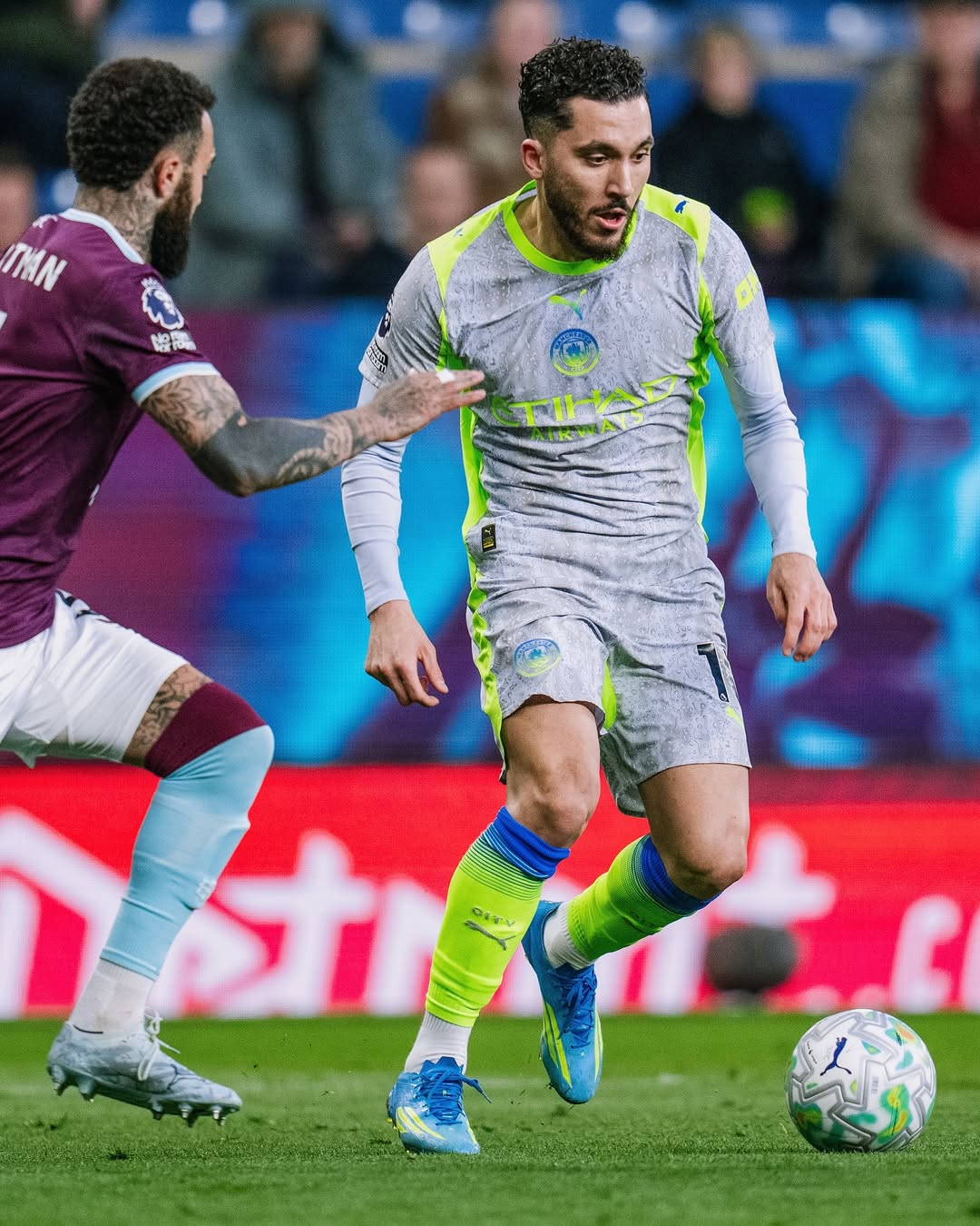 Manchester City Football Club, 哈兰德,伯尔尼利,英超, 曼城, 伯尔尼利