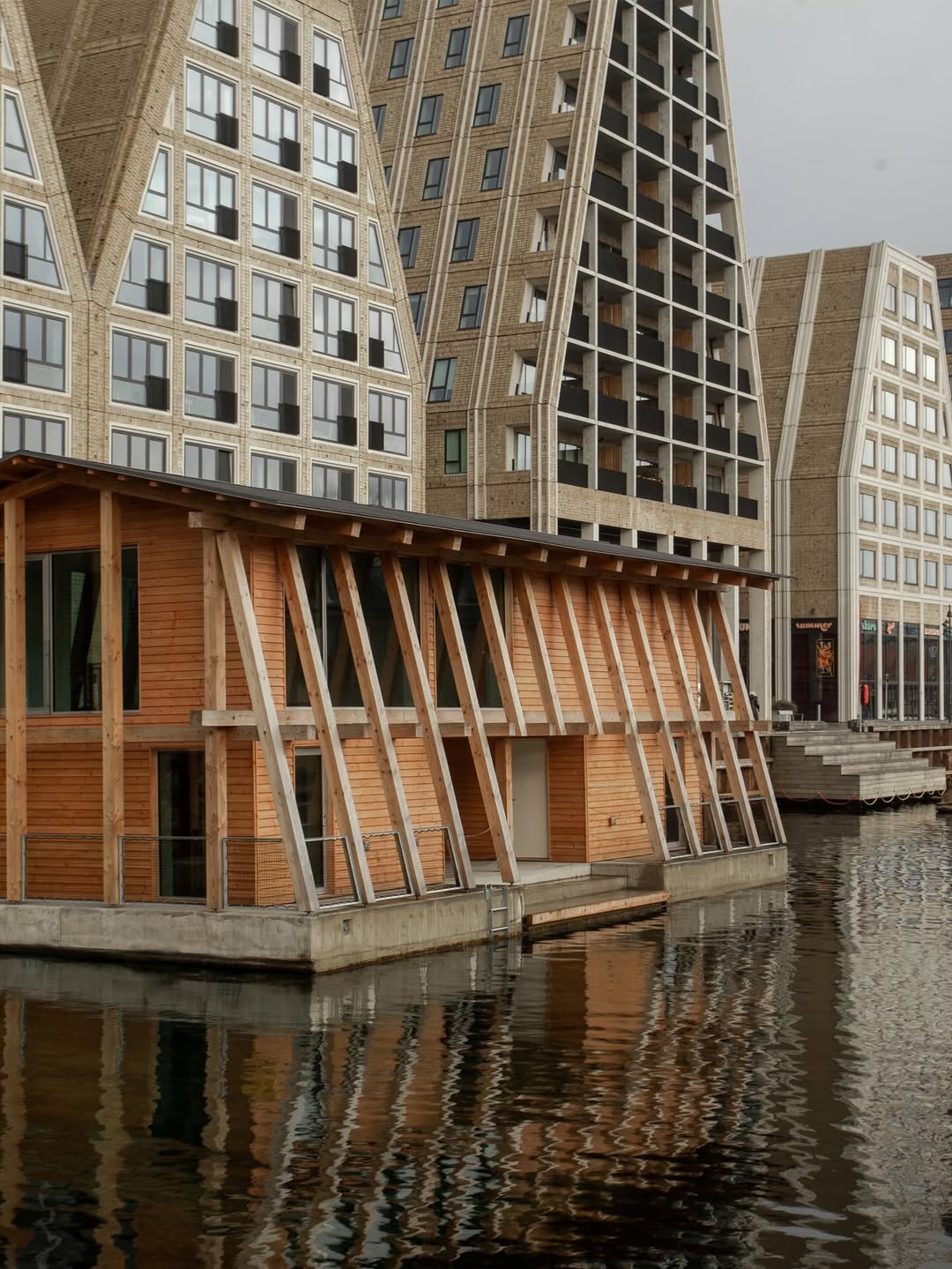漂浮屋,#FloatingHouse,哥本哈根,北欧建筑,水岸设计,永续建筑,都市计划,建筑革命,模块化设计
