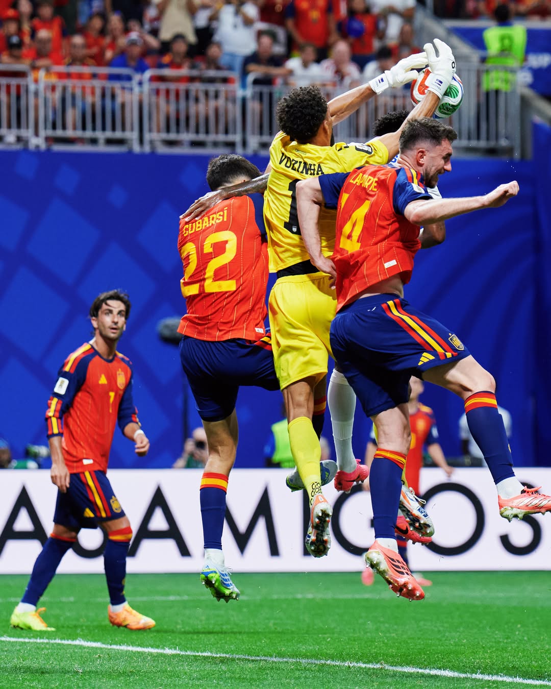 Selección de fútbol de España, 世界杯,西班牙队, 佛得角队, H组, 奥亚萨瓦尔, 佛得角门将, ，费兰·托雷斯