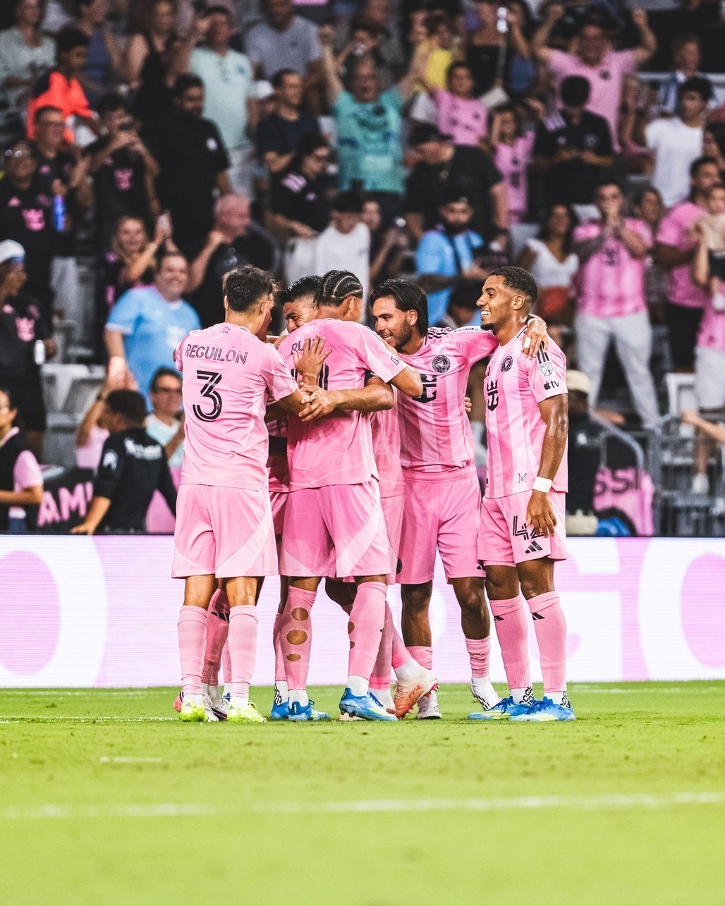 芝加哥火焰足球俱乐部, Chicago Fire FC,美职联,莱万,迈阿密国际, 777ball,盛世777, 盛世国际, HB互博, HB互博体育, HB互博体育, Hooball